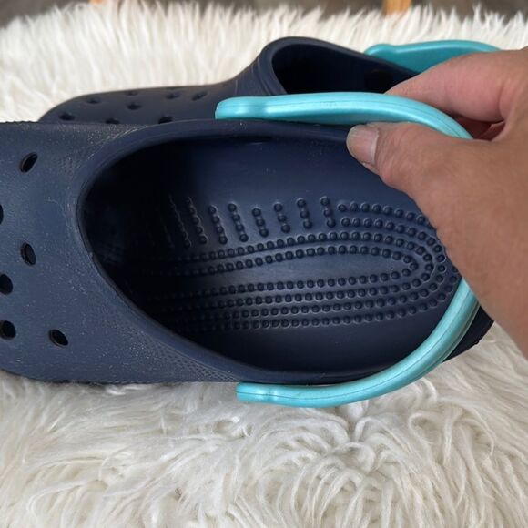 CROCS Navy Blue Clogs Size 8-9M - Picture 8 of 8